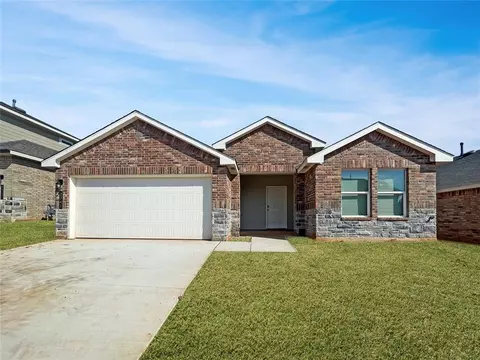 2741 Alice Way, Yukon, OK 73099
