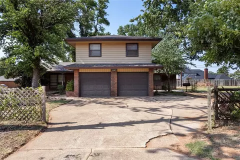 1801 E Davis Rd, Weatherford, OK 73096