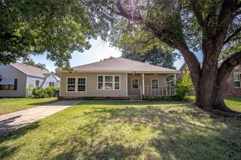 1925 S 15th St, Chickasha, OK 73018
