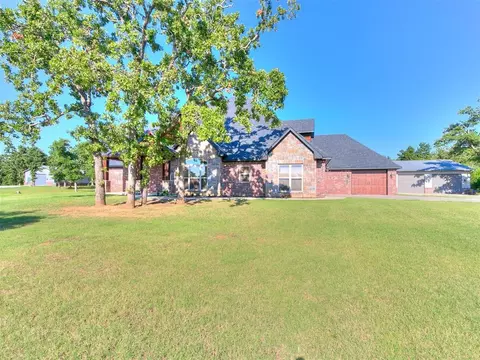 7909 NE 144 St, Newalla, OK 74857
