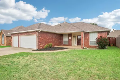 613 Vickery Ave, Yukon, OK 73099