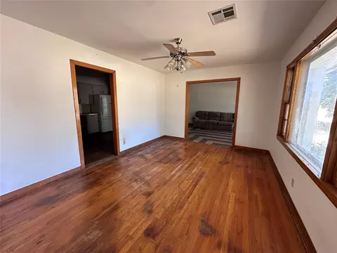800 E Sutherland St, Altus, OK 73521 photo 2