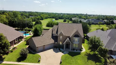 16024 Brenton Hills Ave, Edmond, OK 73013