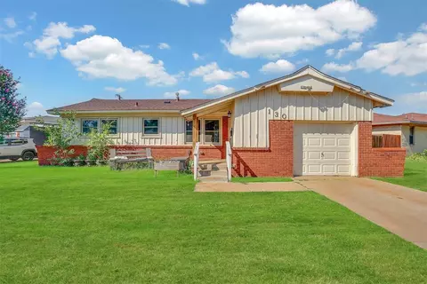 130 Sumner St, Altus, OK 73521