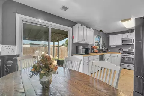 130 Sumner St, Altus, OK 73521 photo 9
