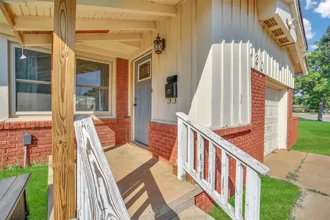 130 Sumner St, Altus, OK 73521 photo 4