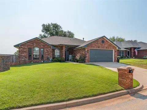 2106 Fairway Dr, Purcell, OK 73080