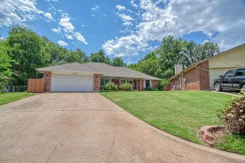 2608 Wood Hollow Ct, Norman, OK 73071