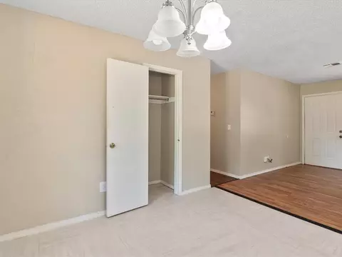 3413 E Noble Dr, Edmond, OK 73034 photo 5