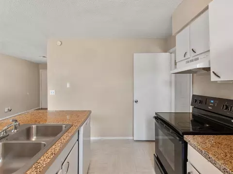 3413 E Noble Dr, Edmond, OK 73034 photo 10