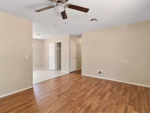 3413 E Noble Dr, Edmond, OK 73034 photo 4