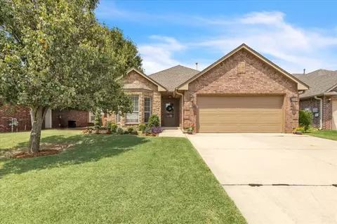 1825 Harvest Ct, Edmond, OK 73003