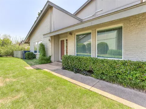 9806 Hefner Village Pl, Oklahoma City, OK 73162