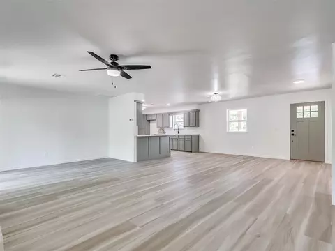 5361 Lakeview Dr, Harrah, OK 73045 photo 11
