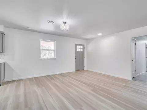 5361 Lakeview Dr, Harrah, OK 73045 photo 12