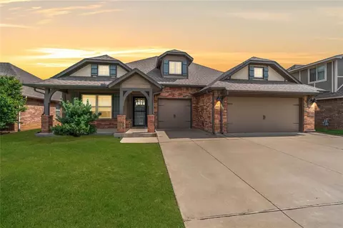10212 SW 24th St, Yukon, OK 73099