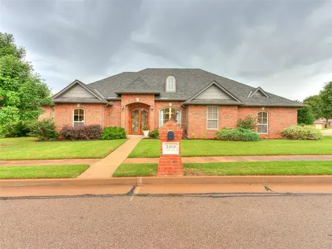 4409 Whirlaway, Edmond, OK 73025