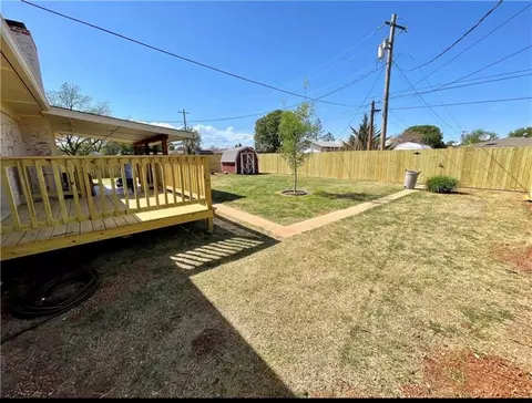 131 Lakeside Dr, Altus, OK 73521 photo 18