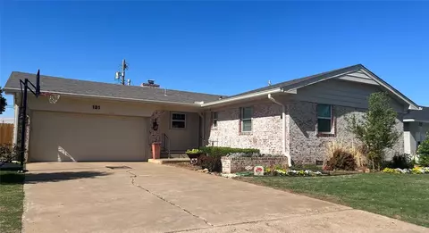 131 Lakeside Dr, Altus, OK 73521 photo 1