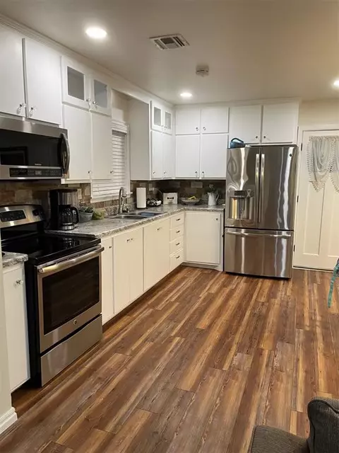 131 Lakeside Dr, Altus, OK 73521 photo 8