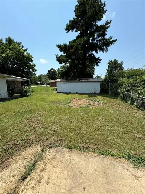 103 La Nora St, Broken Bow, OK 74728 photo 5