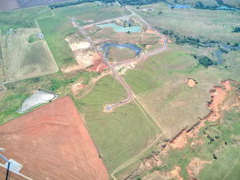 970 Old Farm Rd, Tuttle, OK 73089 photo 4