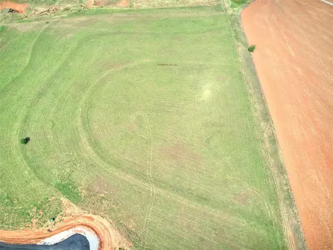 970 Old Farm Rd, Tuttle, OK 73089 photo 2