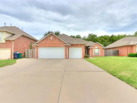 11801 Copper Trails Ln, Oklahoma City, OK 73170
