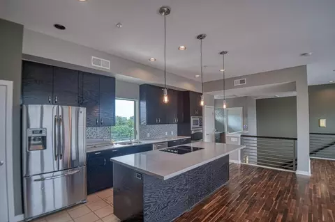 401 E Boyd St #403, Norman, OK 73069