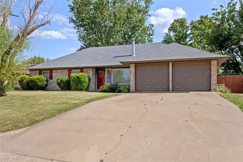 1414 Mockingbird Ln, Weatherford, OK 73096