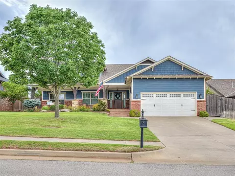 4925 October Dr, Edmond, OK 73034