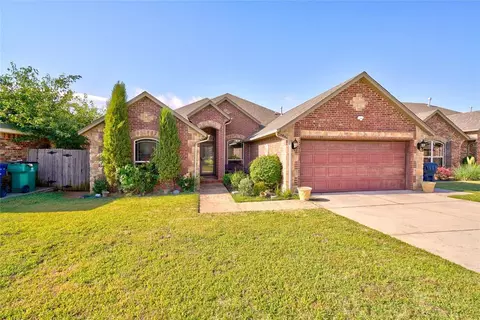 11732 SW 18th St, Yukon, OK 73099