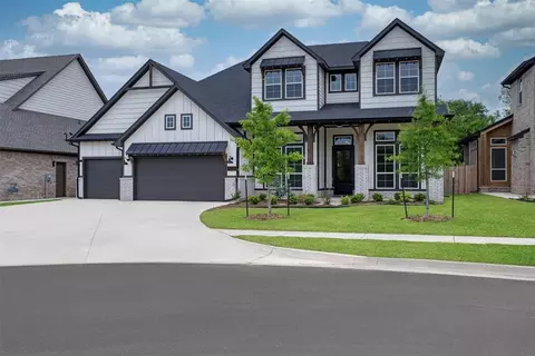 3923 Yellowstone Dr, Norman, OK 73069