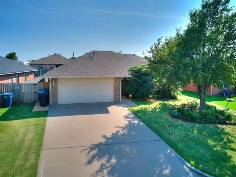 8432 Windy Hill Rd, Oklahoma City, OK 73179