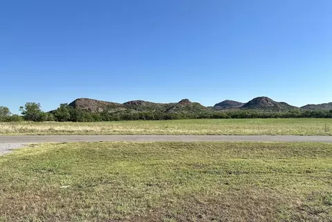 21102 E 1460 Rd, Lone Wolf, OK 73655 photo 12