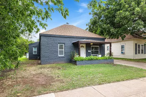 810 Sunset Dr, El Reno, OK 73036