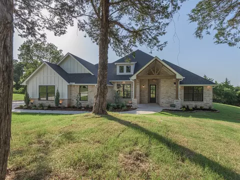 3683 Deep Swale Cir, Newcastle, OK 73065