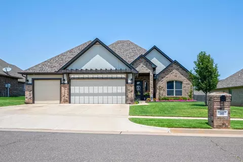 11417 NW 109th St, Yukon, OK 73099