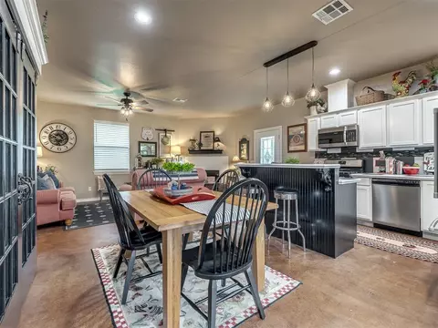 320 E 9th St, Edmond, OK 73034 photo 36