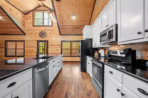 950 Pine Hills Rd, Broken Bow, OK 74728 photo 9