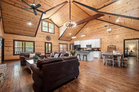 950 Pine Hills Rd, Broken Bow, OK 74728 photo 5
