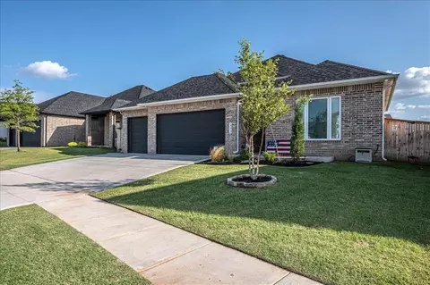 15413 Jasper Ln, Edmond, OK 73013