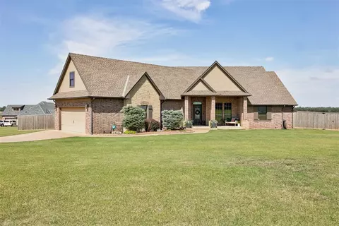 22930 Cterling Dr, Kingfisher, OK 73750