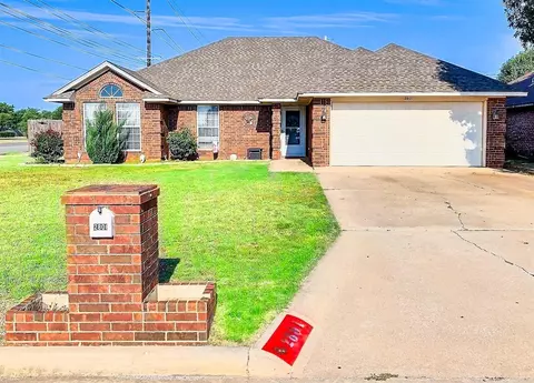 2801 Gettysburg Dr, Altus, OK 73521