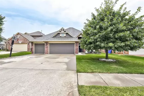 1404 Luke Ln, Norman, OK 73072