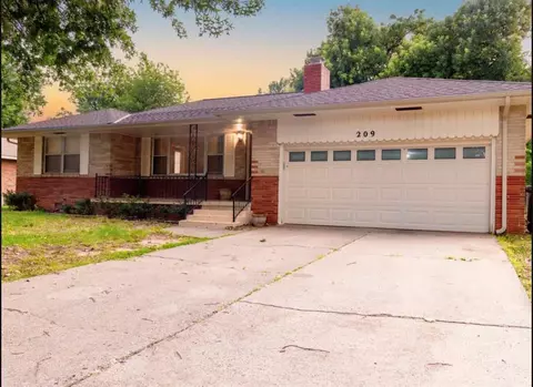 209 Burk Dr, Del City, OK 73115