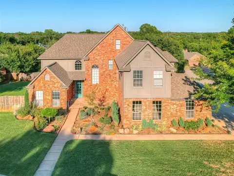 2308 Mission Rd, Edmond, OK 73034