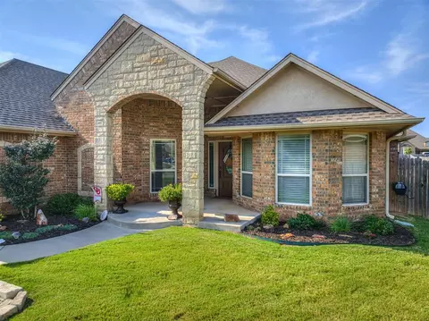1213 Sawgrass Dr, Norman, OK 73072