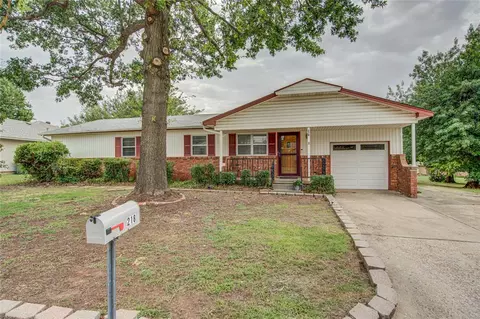 218 Dianna Dr, Yukon, OK 73099