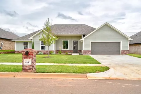 3021 Hollow Crest Ln, Norman, OK 73071
